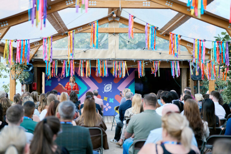 Pete Martin 07958 421027